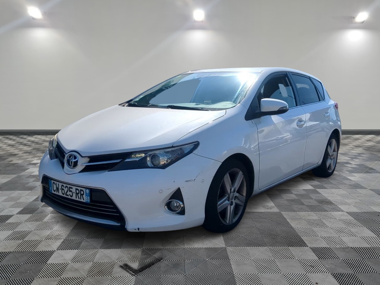 TOYOTA | AURIS