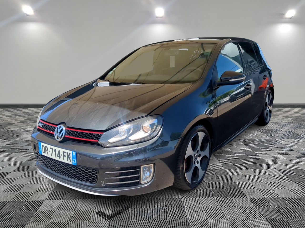 VOLKSWAGEN | GOLF
