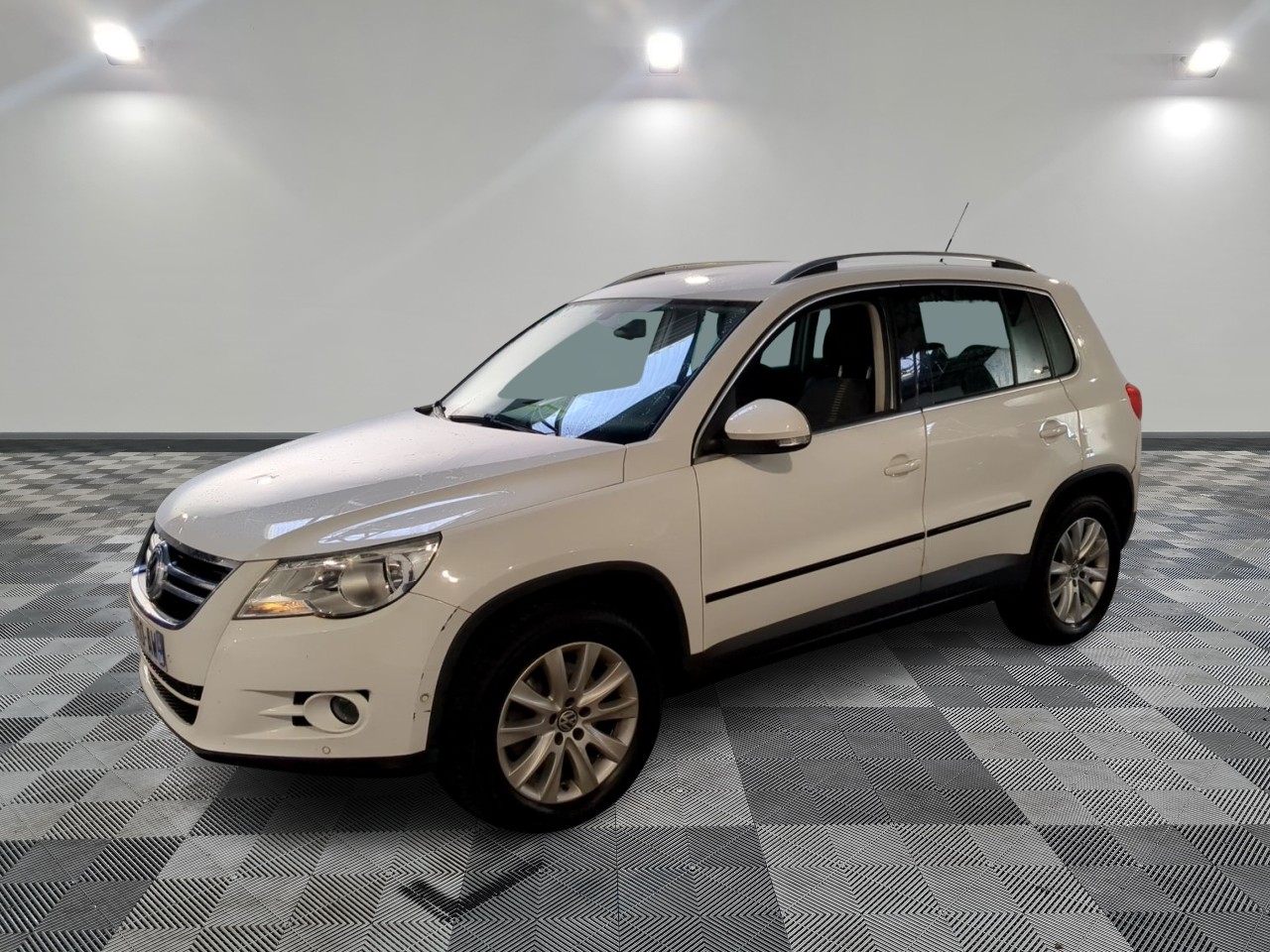 VOLKSWAGEN | TIGUAN