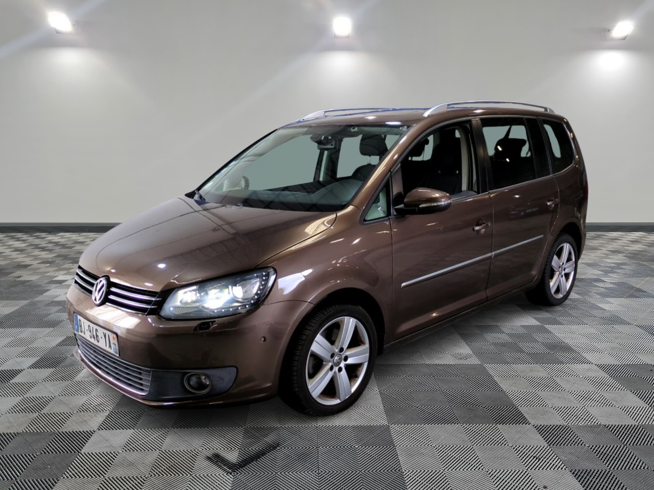 VOLKSWAGEN | TOURAN