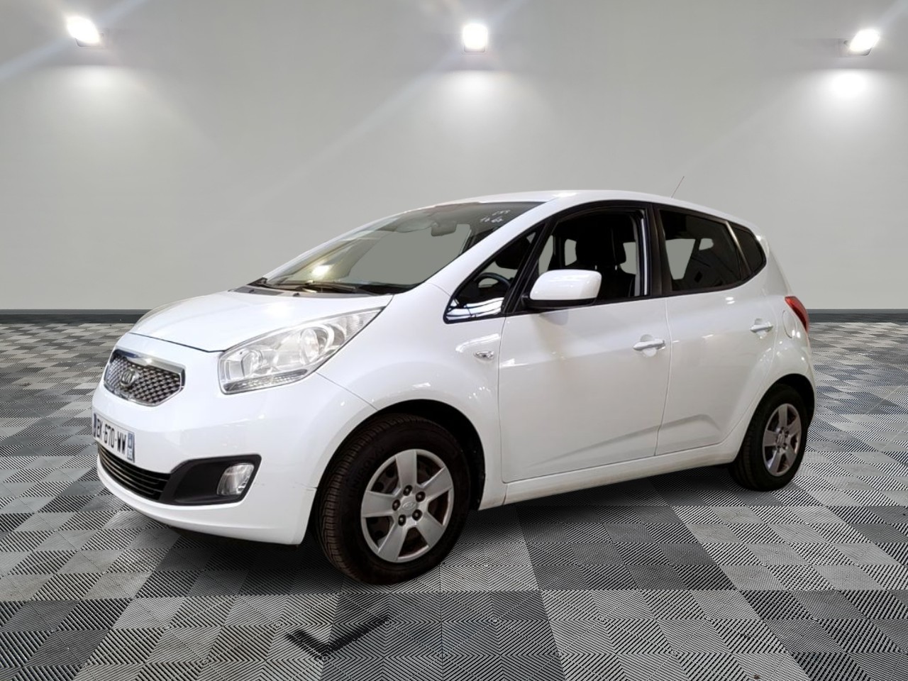 KIA | VENGA