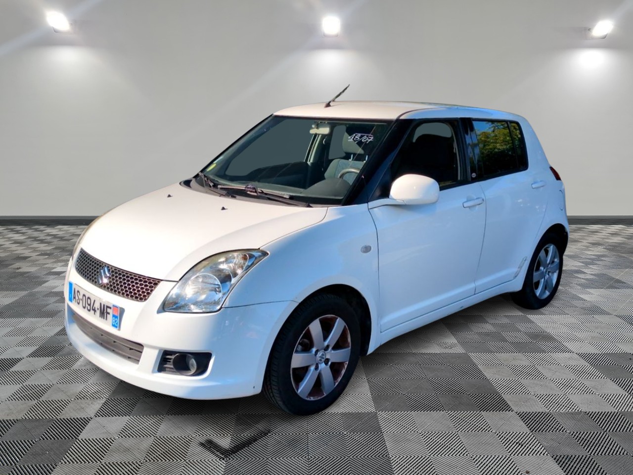SUZUKI | SWIFT