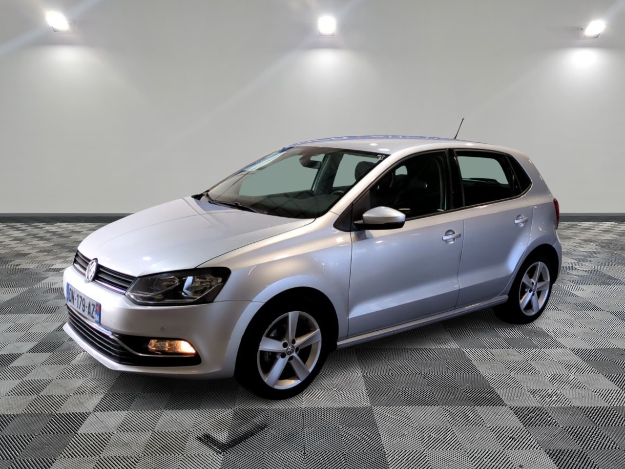 VOLKSWAGEN | POLO