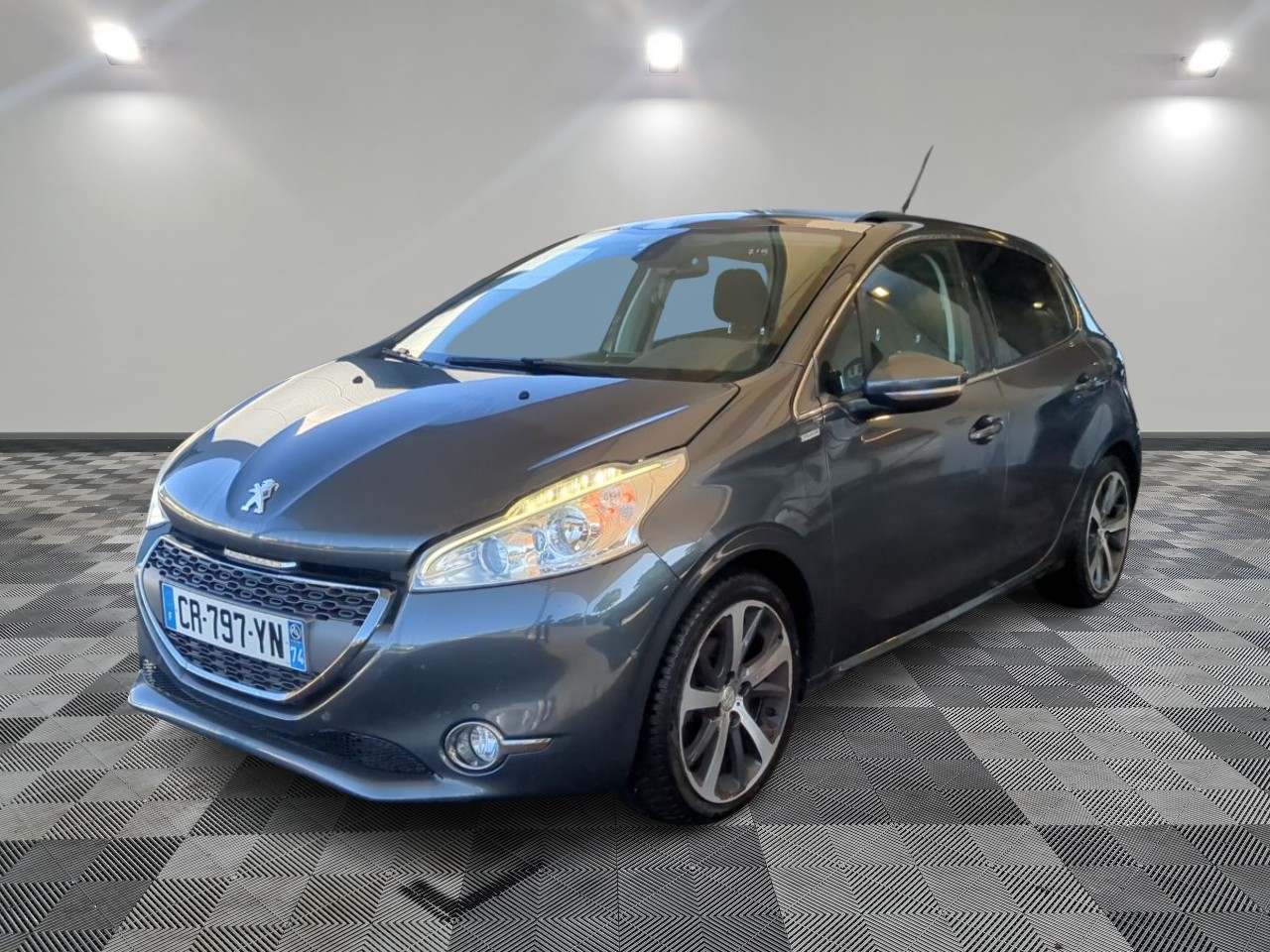 PEUGEOT | 208