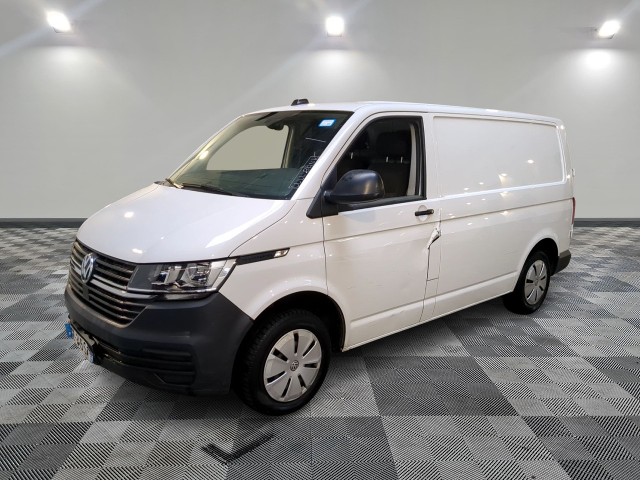 VOLKSWAGEN | TRANSPORTER 6.1 VAN VOLKSWAGEN | TRANSPORTER 6.1 VAN