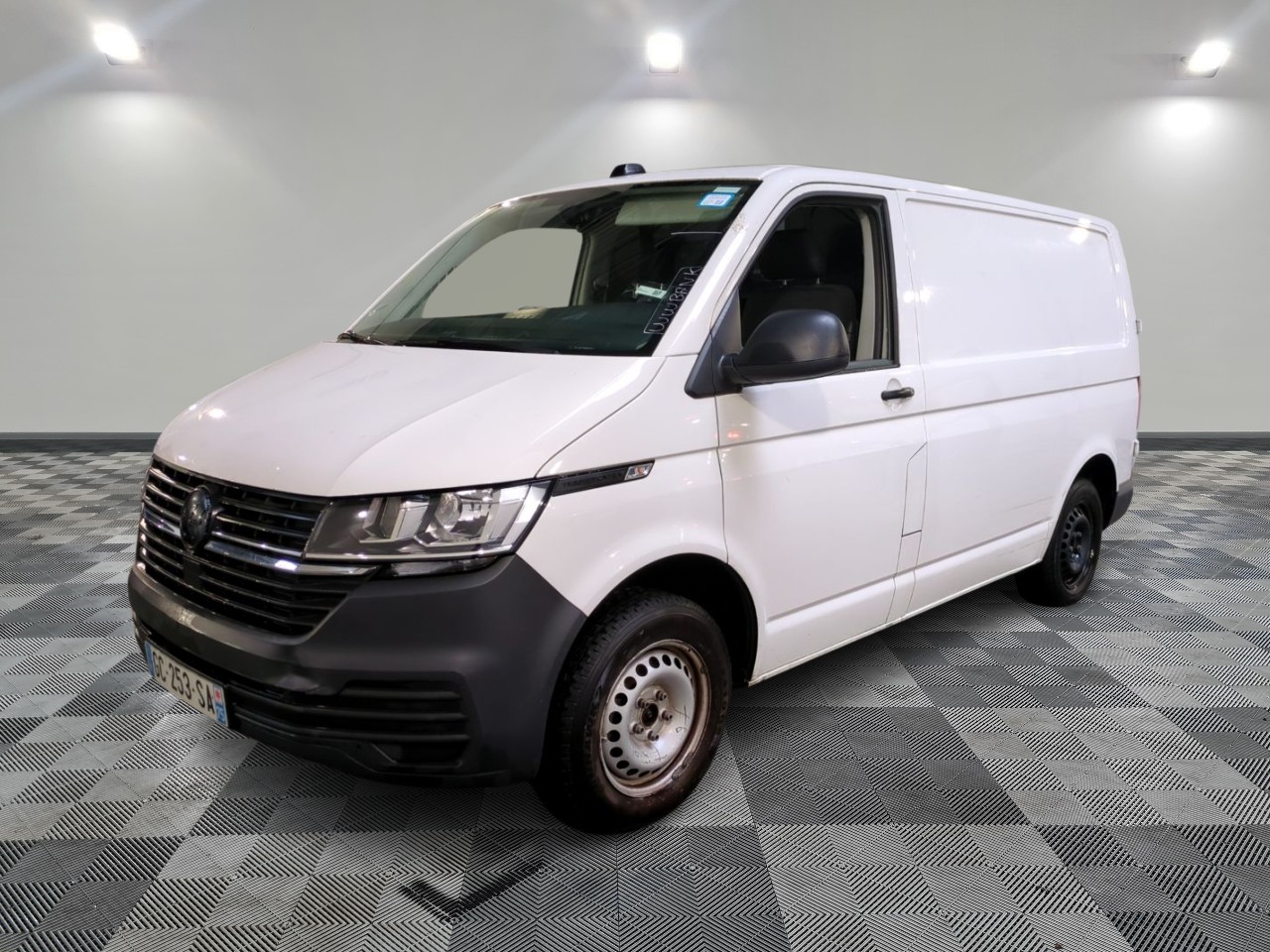 VOLKSWAGEN | TRANSPORTER 6.1 VAN VOLKSWAGEN | TRANSPORTER 6.1 VAN