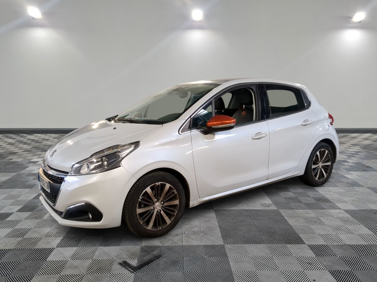 PEUGEOT | 208