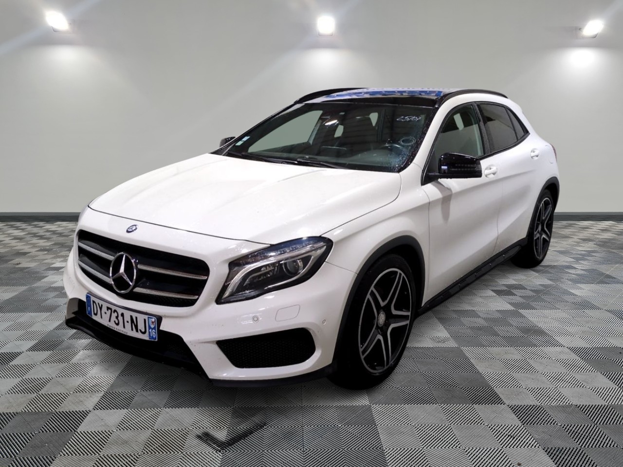 MERCEDES | CLASSE GLA