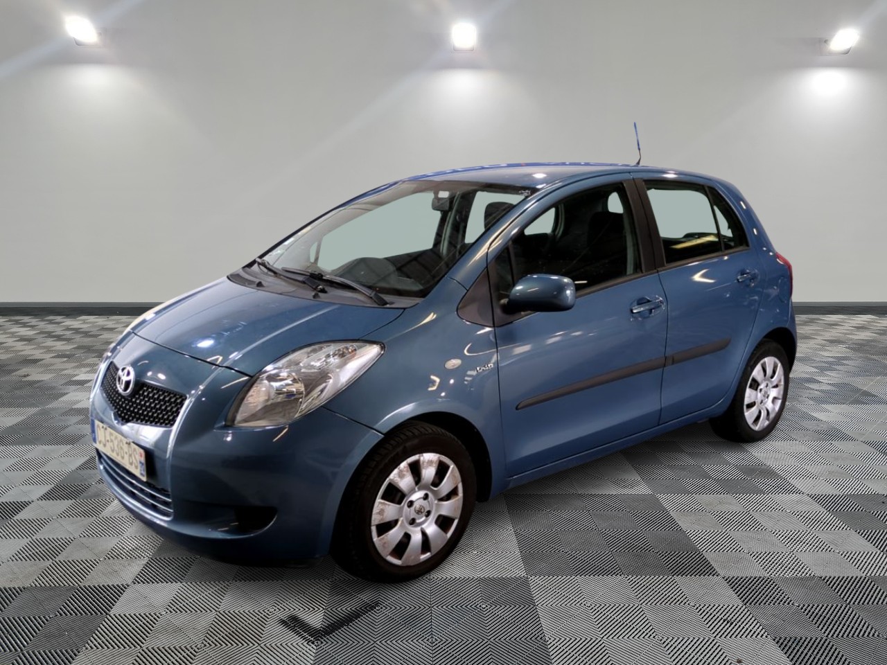 TOYOTA | YARIS II