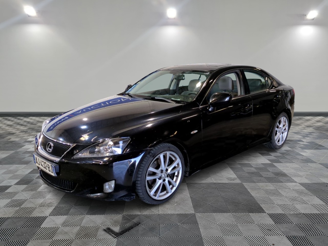 LEXUS | IS 220