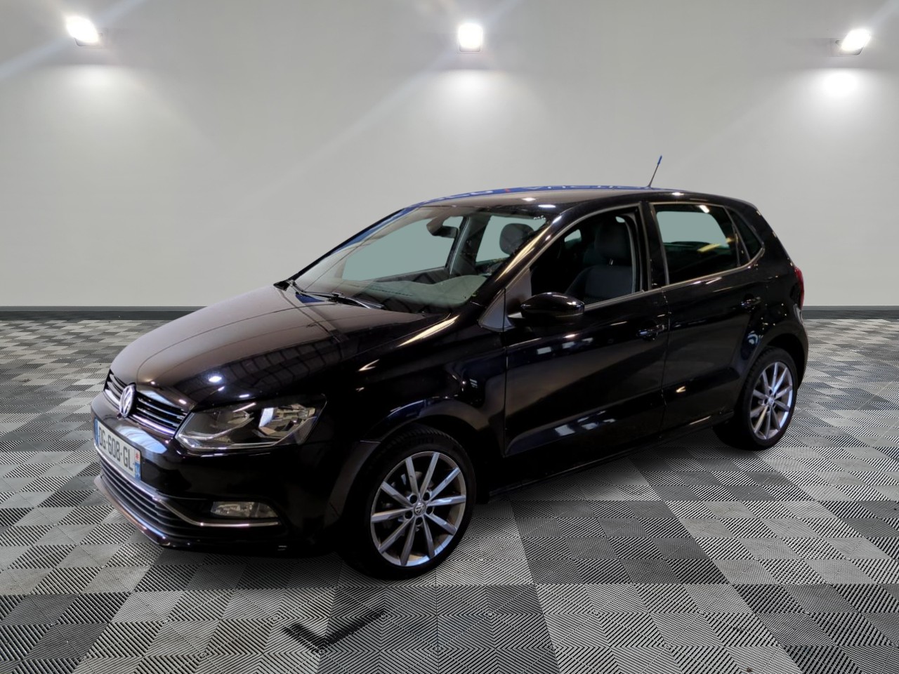 VOLKSWAGEN | POLO