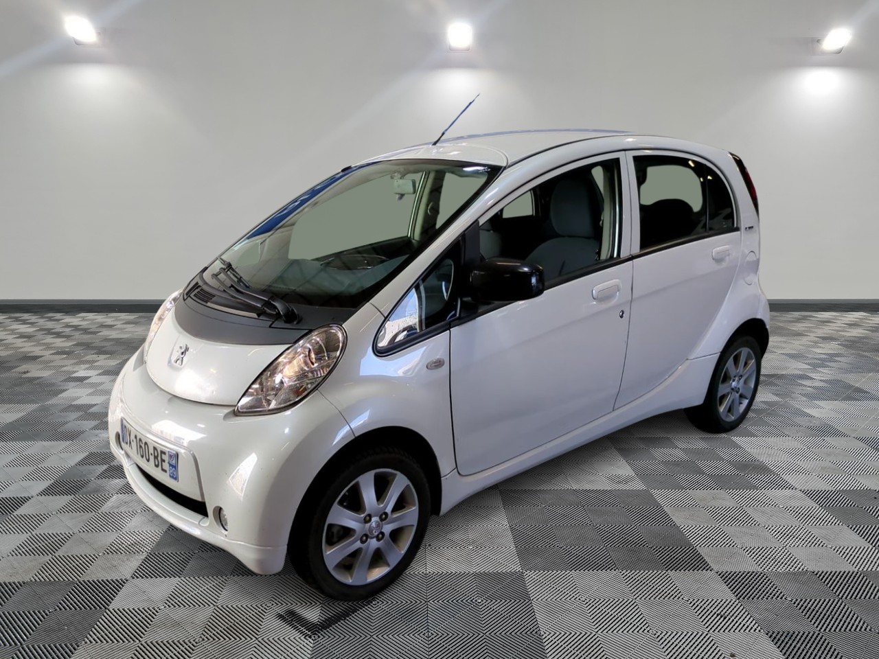 PEUGEOT | ION