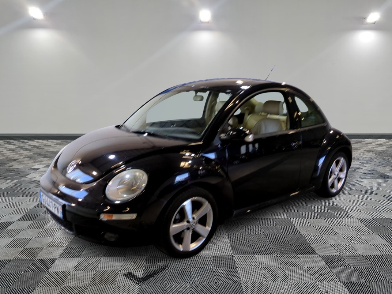 VOLKSWAGEN | NEW BEETLE