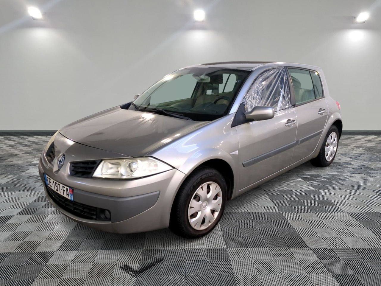 RENAULT | MEGANE II BERLINE RENAULT | MEGANE II BERLINE