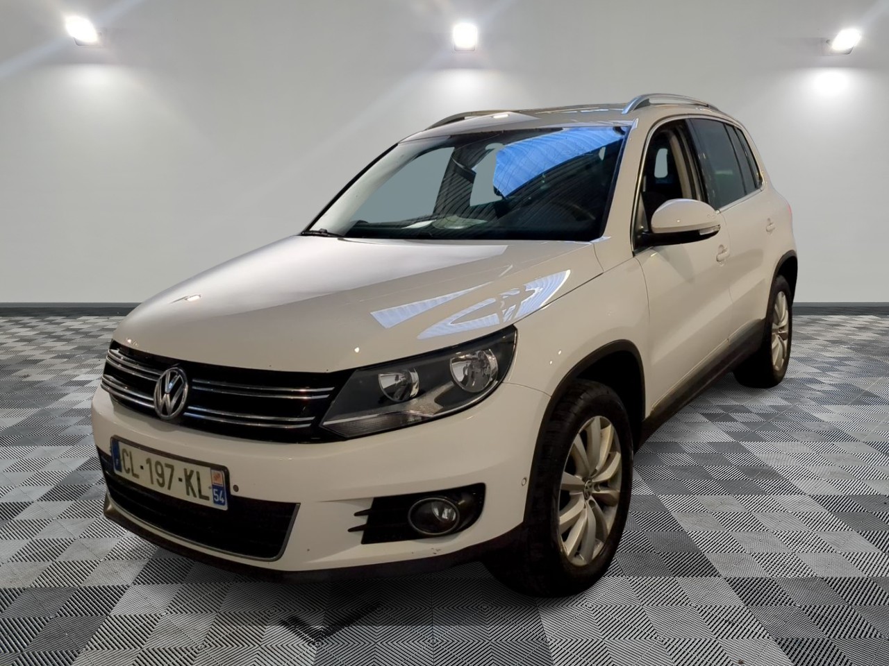 VOLKSWAGEN | TIGUAN