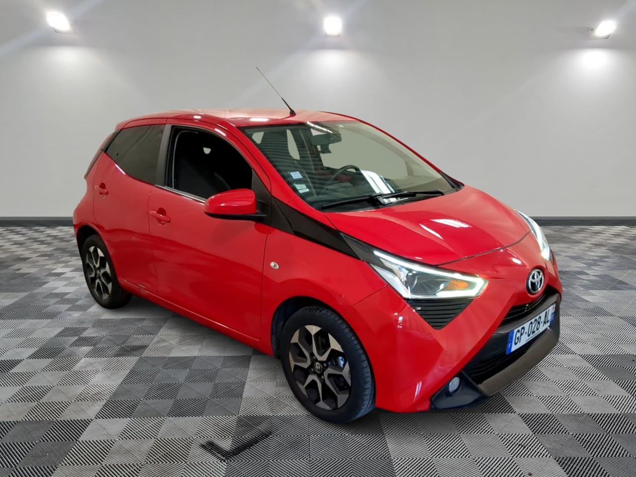 toyota-aygo-my20-aygo-1-0-vvt-i-x-shift-x-play-marseille-alcopa
