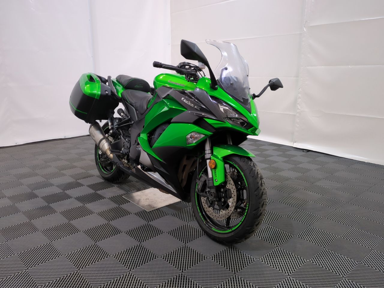KAWASAKI Z1000 SX - ZX 1000 S AVENTURE - Paris-sud | Alcopa Auction