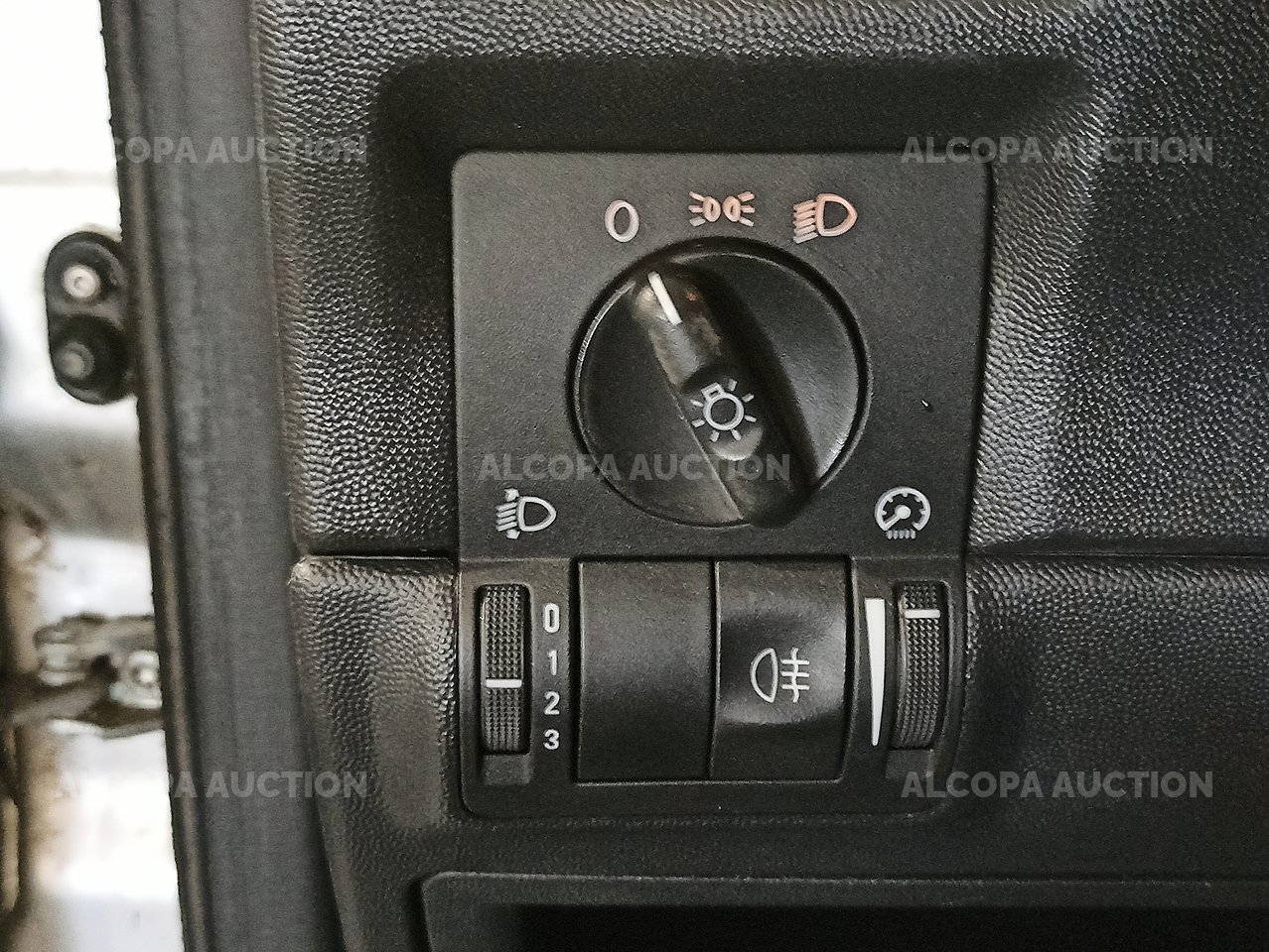 Corsa C Zündschloss Lässt Sich Nicht Drehen OPEL CORSA - CORSA 1.2 TWINPORT ESSENTIA - Nancy | Alcopa Auction