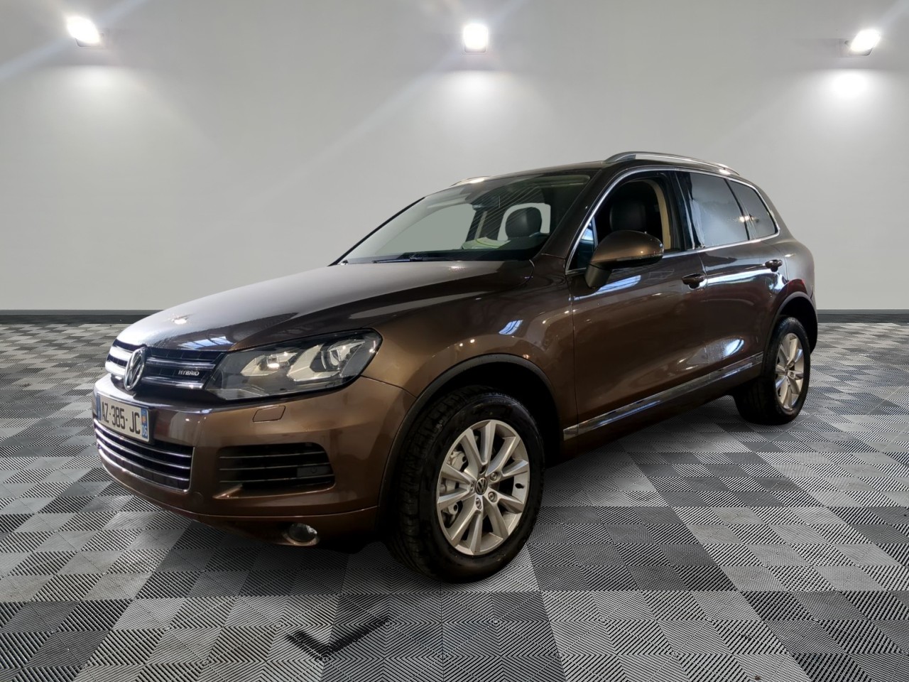 VOLKSWAGEN | TOUAREG