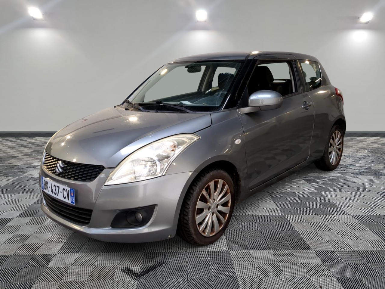 SUZUKI | SWIFT