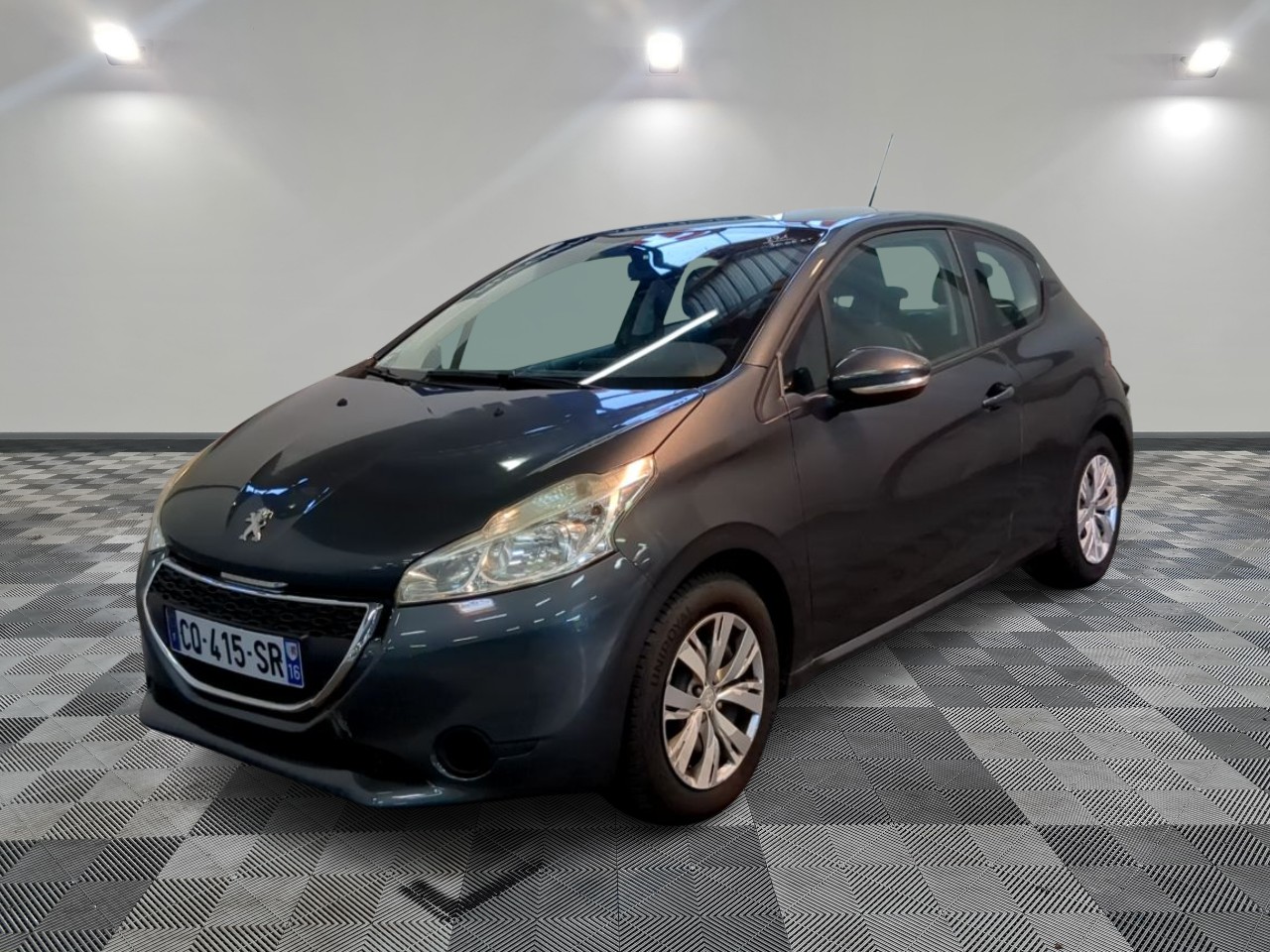 PEUGEOT | 208