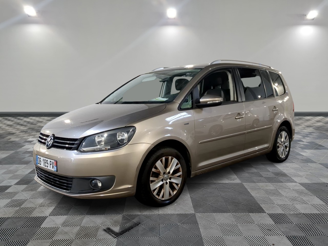 VOLKSWAGEN | TOURAN