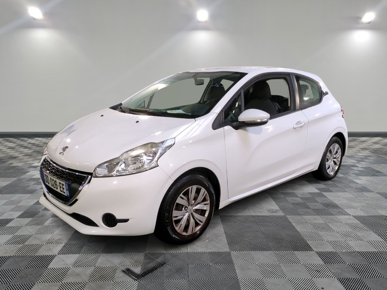 PEUGEOT | 208