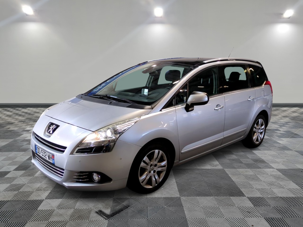 PEUGEOT | 5008