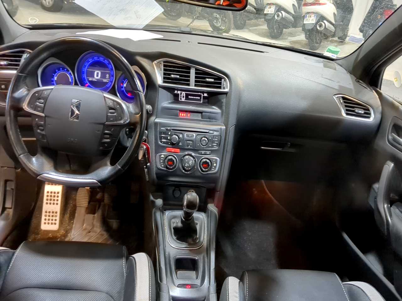 DS DS4 - DS4 HDI 135 SO CHIC - Paris-sud | Alcopa Auction