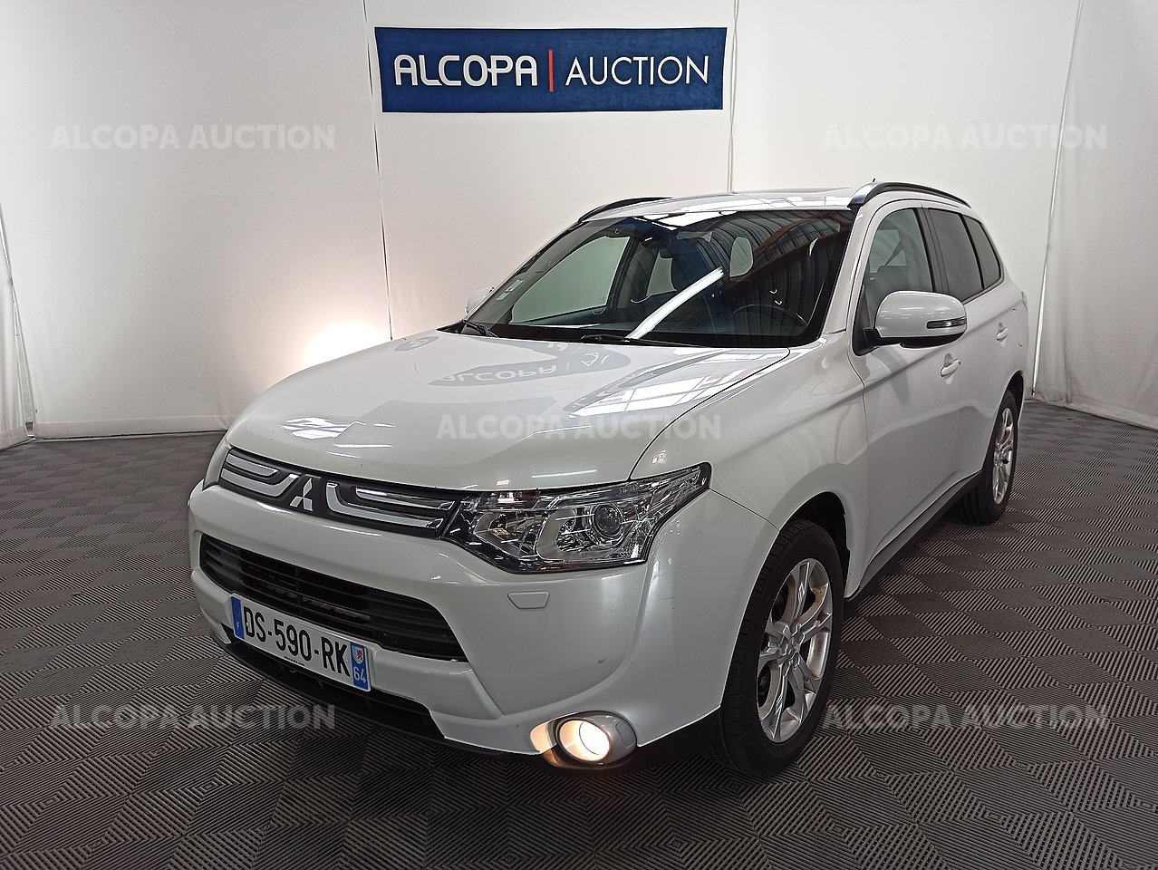 Mitsubishi Outlander 2.2 Di D 4wd Probleme MITSUBISHI OUTLANDER - OUTLANDER 2.2 DI-D 150 4WD INSTYLE A | Alcopa