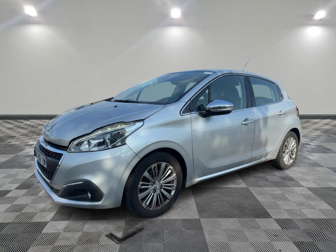 PEUGEOT | 208