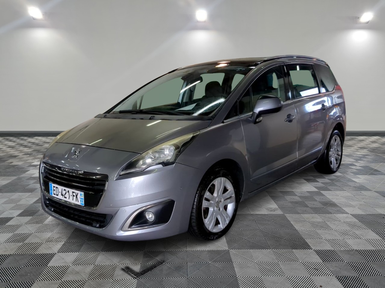 PEUGEOT | 5008
