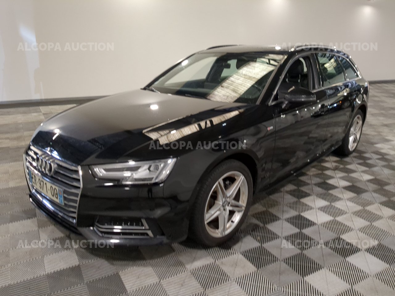 AUDI A4 AVANT - A4 AVANT 2.0 TDI 150 S TRONIC 7 S LINE | Alcopa Auction