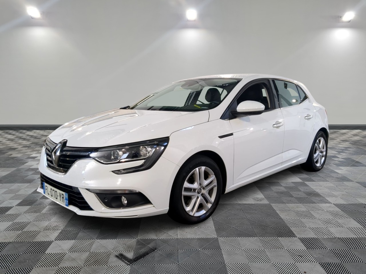 RENAULT | MEGANE IV BERLINE BUSINESS RENAULT | MEGANE IV BERLINE BUSINESS