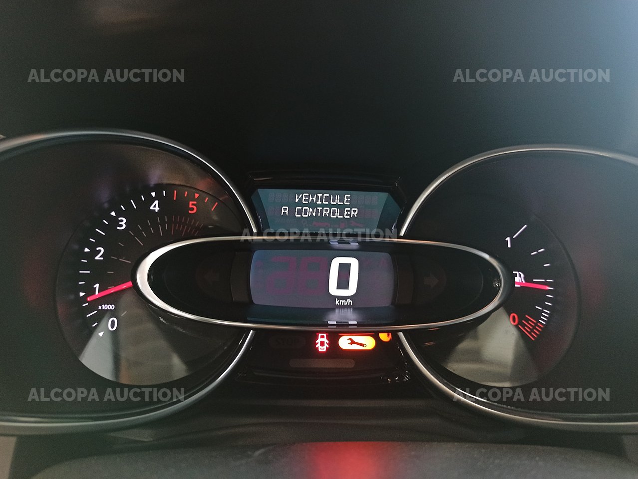 RENAULT CLIO IV BUSINESS CLIO AUTO ECOLE DCI 90 E6C BUSINESS Rennes