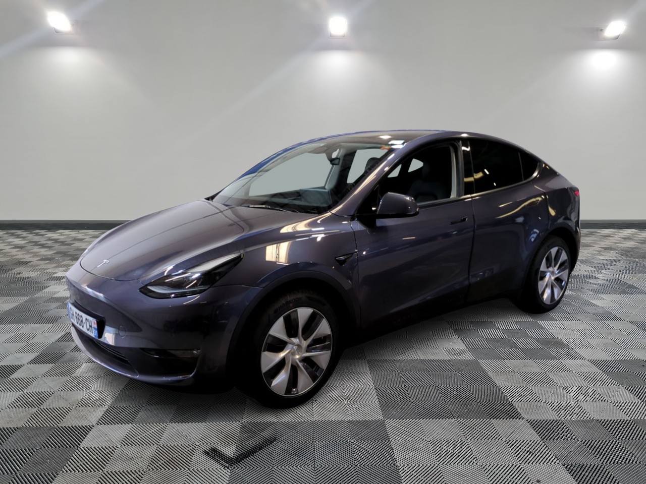TESLA | MODEL Y